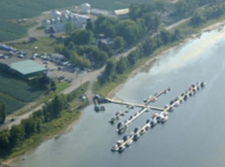 Marina Bo-Bi-No Pointe-Calumet