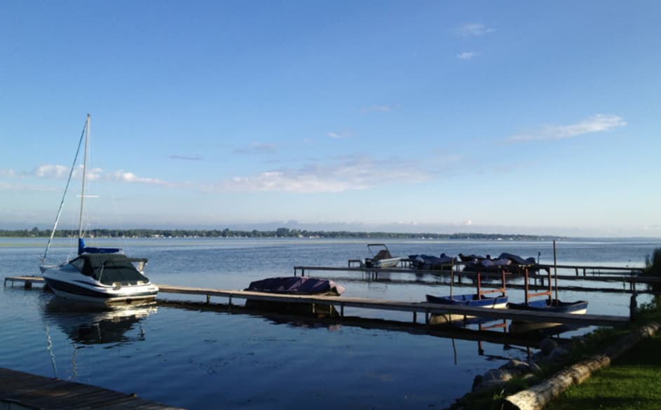 Lunge Haven Cottages & Boating Club