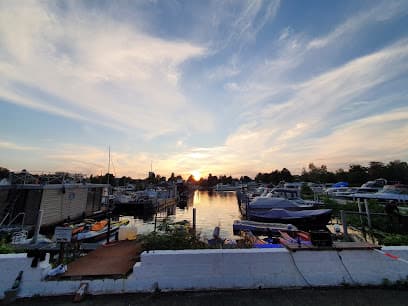 Sunset Marina Inh. Harald Windler