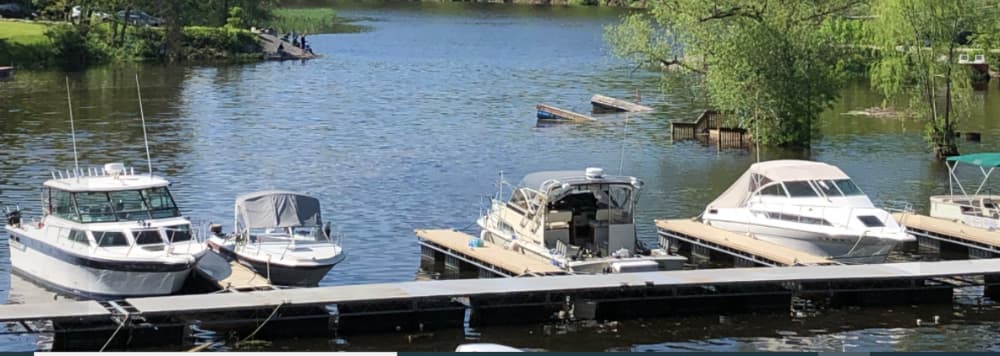 Captain's Cove Motel & Marina