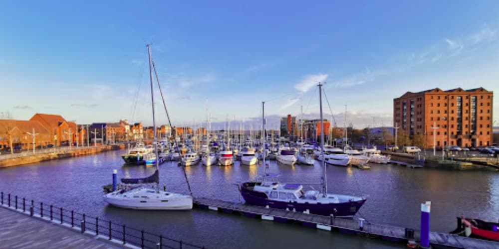  Holiday Inn® Hull Marina 