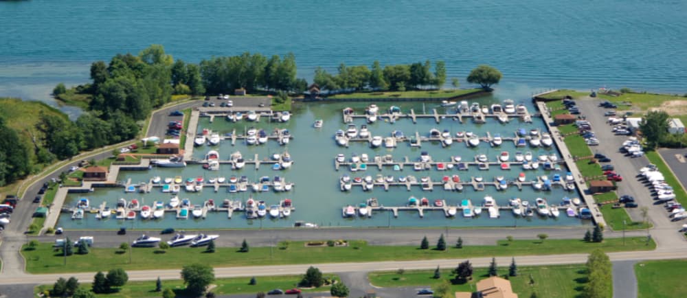 River Oaks Marina Inc