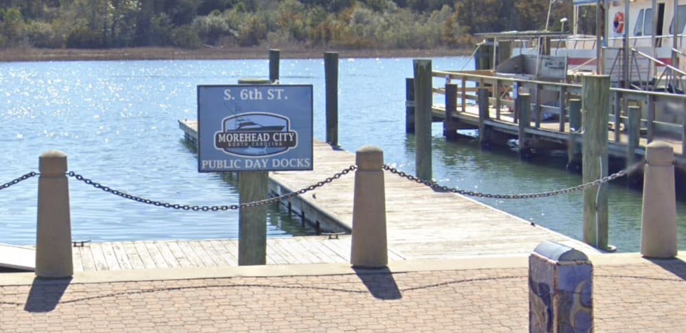 South 6th Street (free day dock)