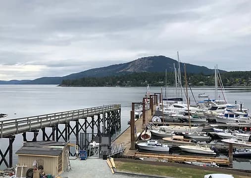 Deep Cove Marina