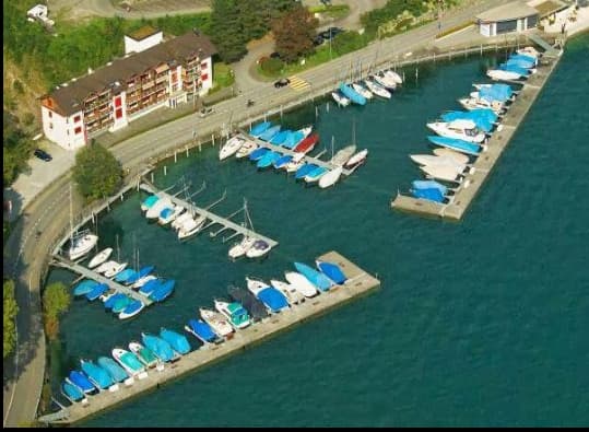 Hafen Felsenegg in Gersau