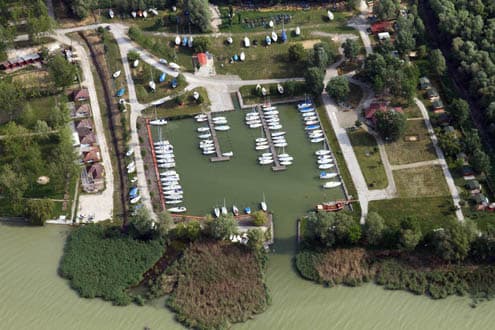  Gyenesdiás – Yacht Egylet Gyenesdiás