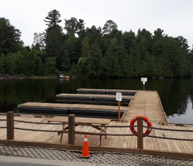Minnehaha Bay Marina 