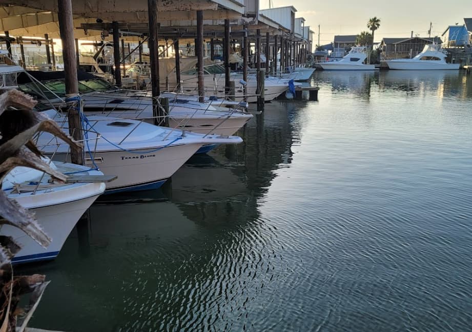 Bridge Harbor Yacht Club
