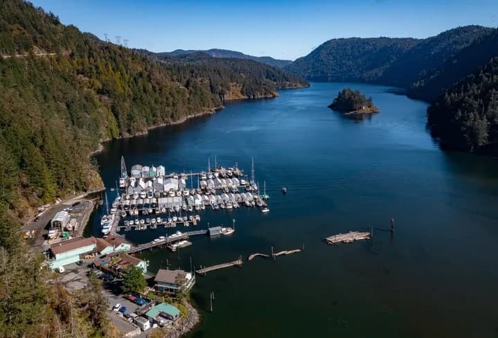 Goldstream Boathouse Marina