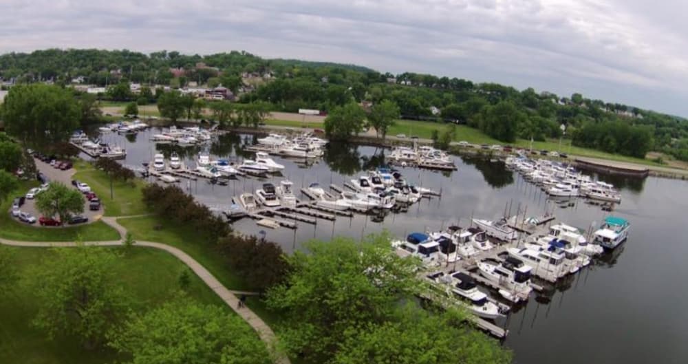 Ole Miss Marina-Bay Point Marina