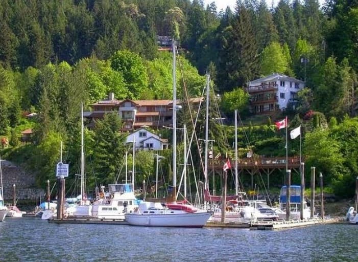 Sunshine Coast Resort Hotel & Marina