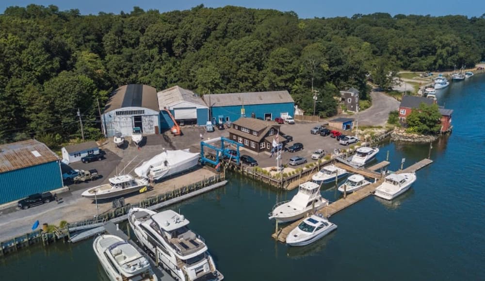 Strong's Yacht Center