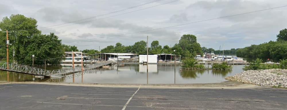 Inland Marina Yatch Harbor