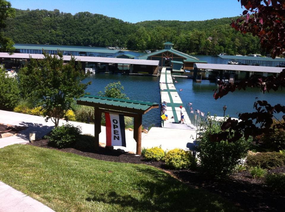 Twin Cove Resort and Marina