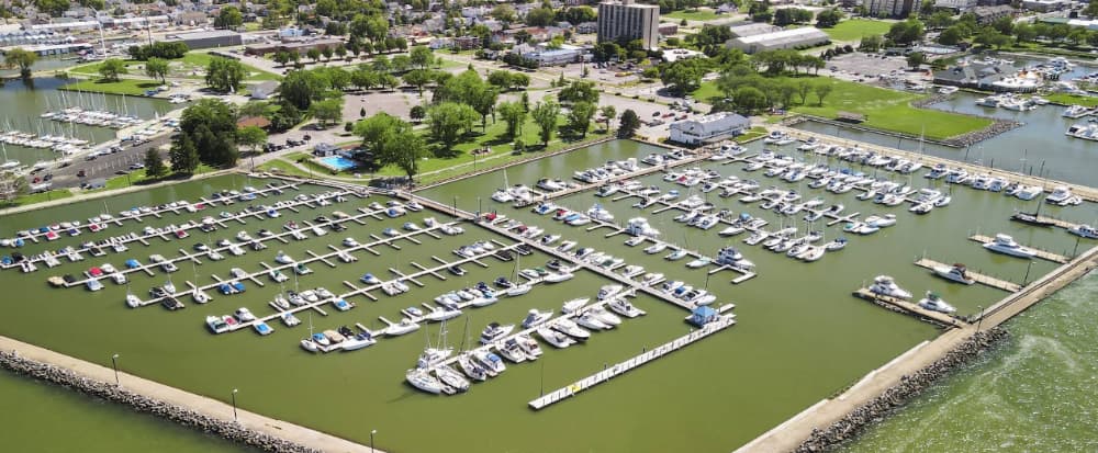 Battery Park Marina - Sandusky, OH