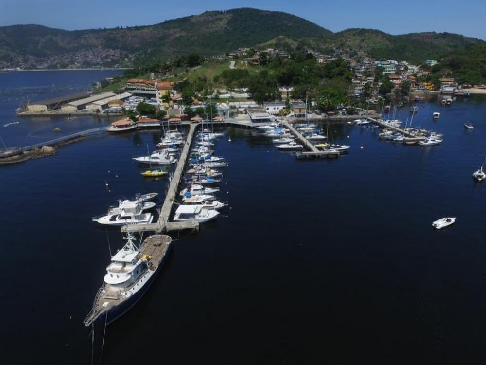 Jurujuba Yacht Club / Marina