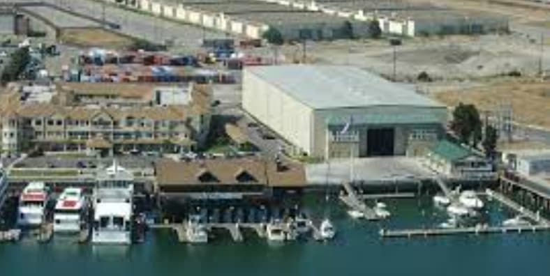 Mariner Square Drystack & Marina