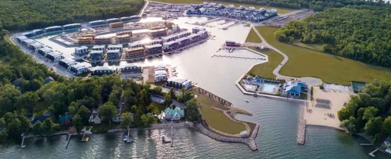 FRIDAY HARBOUR RESORT