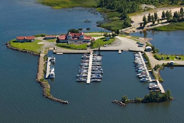 Mustakarin venesatama